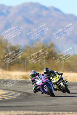 media/Jan-10-2025-CVMA Friday Practice (Fri) [[489e0da257]]/Group 4 and Trackday/Session 5 (Turn 7)/